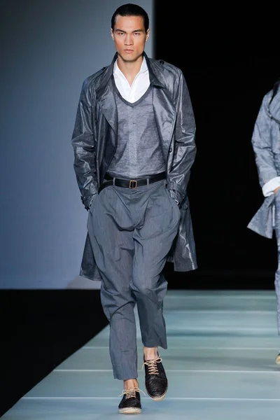 Look 11